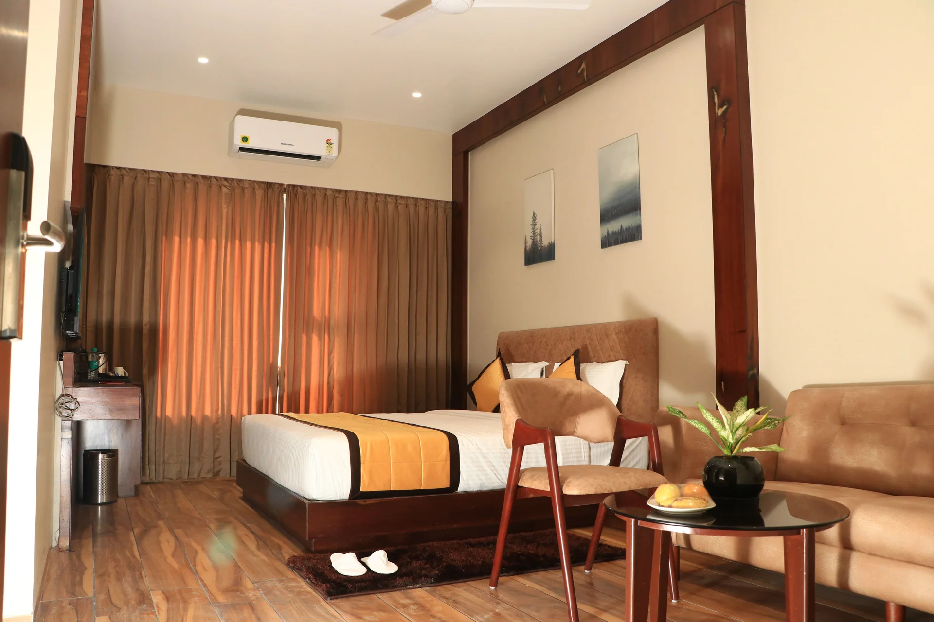 Super Deluxe Room